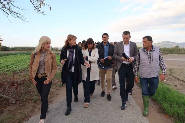 SOCIETAT: L’alcaldessa de Gavà i la pagesia traslladen al conseller Ordeig  les necessitats del camp per fer front a les inundacions