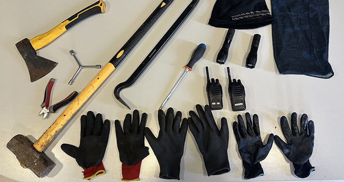 Detinguts quatre homes que formaven part d’un grup criminal dedicat als robatoris a empreses