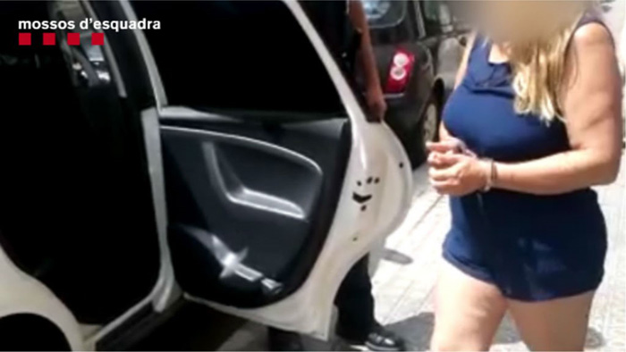 SUCCESSOS: Detenen a Sant Vicenç dels Horts una dona per amenaçar una altra amb un ganivet