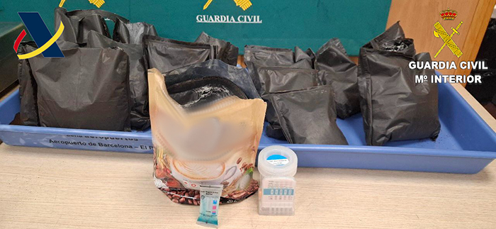 Detingut a l'Aeroport de Barcelona amb gairebé onze quilos d'heroïna ocults en bosses de cafè
