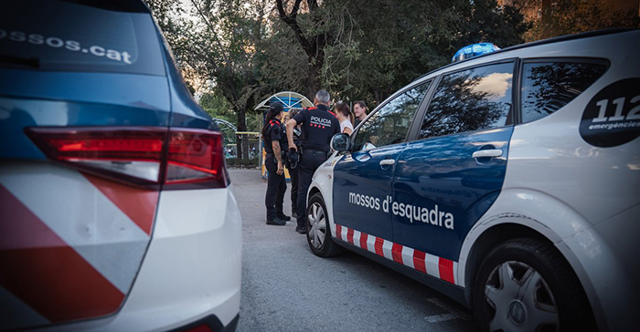 SUCCESSOS: Detenen a Cornellà un home per un robatori amb intimidació en un supermercat