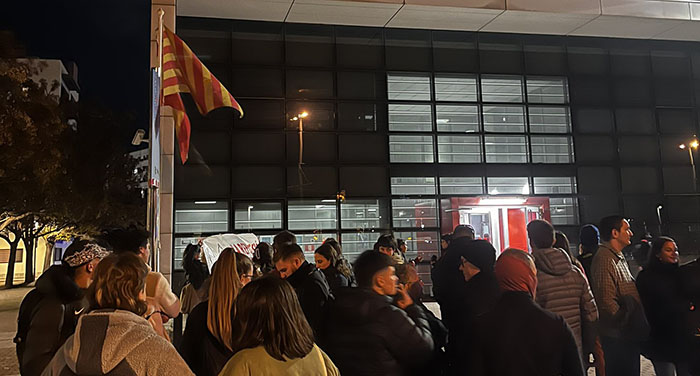 Detinguts dos militants d’Arran de Sant Just per danys en un local comercial