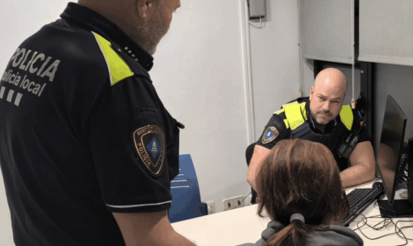 La Policia Local de Sant Just reforça la convivència amb el seu servei gratuït de mediació