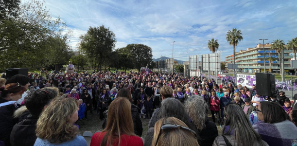 La 12a Marxa Comarcal contra les violències masclistes aplega centenars de persones