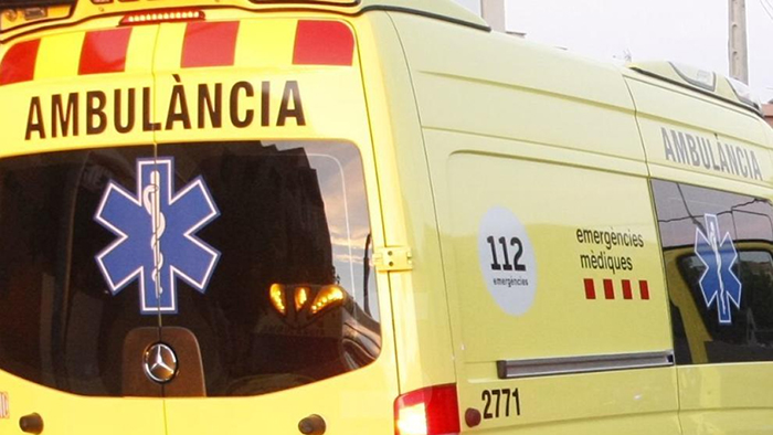 SUCCESSOS: Un operari ferit greu en caure d'una altura de deu metres a Viladecans