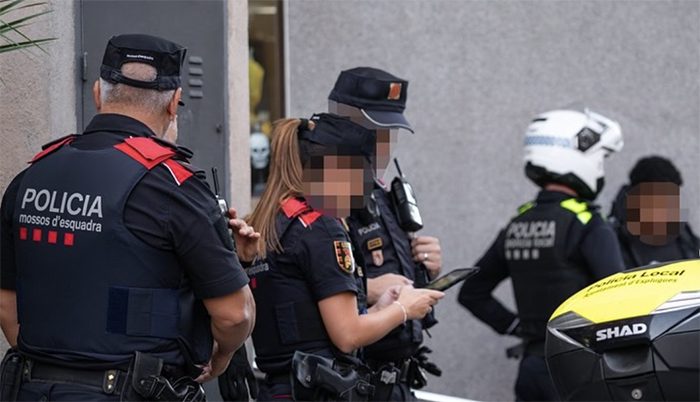 SUCCESSOS: Tres persones detingudes en el dispositiu policial ‘Limit’ a Esplugues