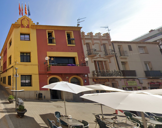 Molins de Rei regula les terrasses per blindar el descans veïnal i agilitzar els tràmits al sector