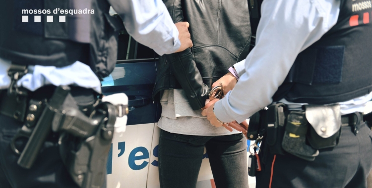 Detingut un home per cometre un robatori violent a un establiment de Collbató