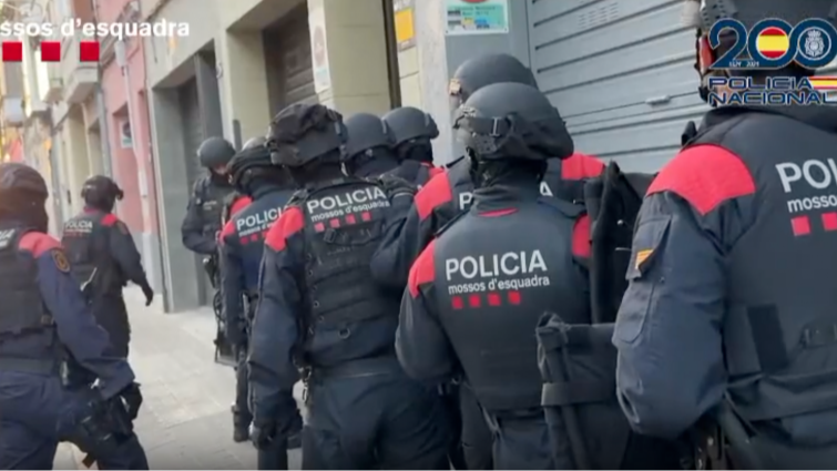 Desarticulada una xarxa criminal que explotava sexualment sis dones en diversos municipis catalans