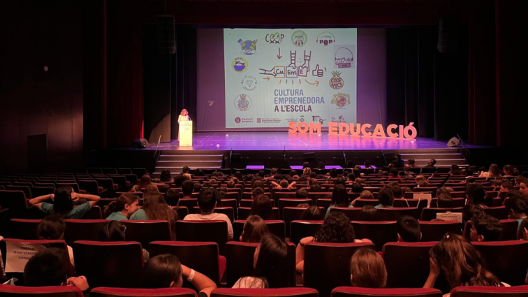 Més de 230 alumnes de Viladecans clouen el programa d'emprenedoria escolar CuEmE