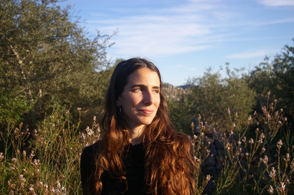 Júlia Febrer guanya el 51è Premi de Poesia Martí Dot amb el poemari ‘Llum de cendra’