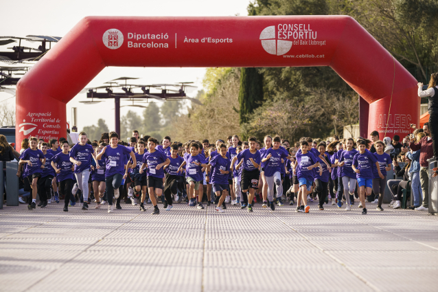 L’Institut de Pallejà corre contra els trastorns de la conducta alimentària en la VII Milla Solidària