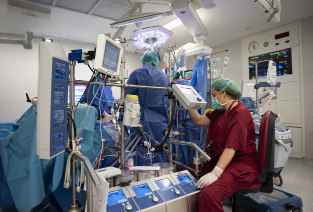 L'Hospital de Bellvitge es consolida com a líder estatal en la implantació de cors artificials