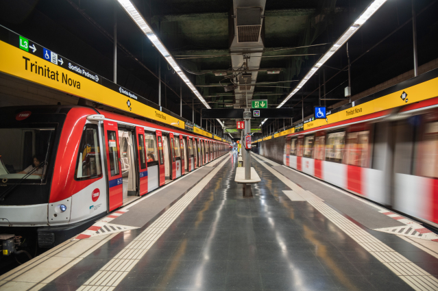 TMB desplegarà 12 trens addicionals i reforçarà el metro per a la Diada a Barcelona