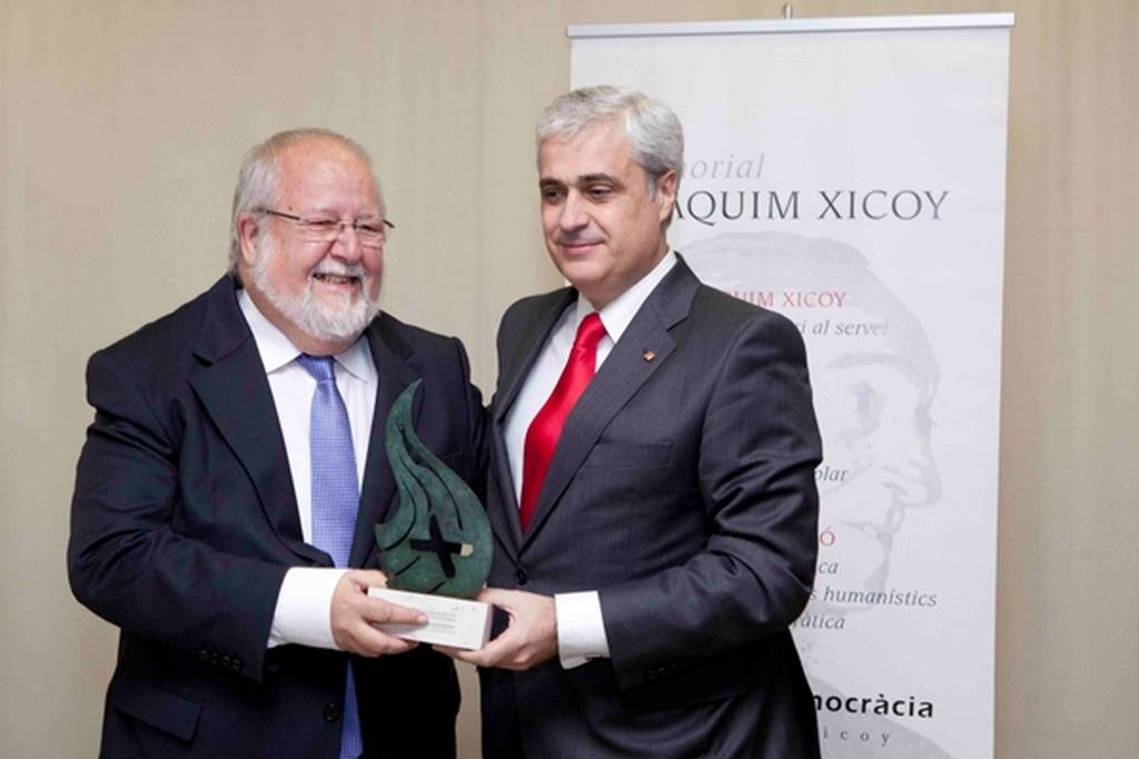 Salvador Esteve, distingit amb el premi Joaquim Xicoy
