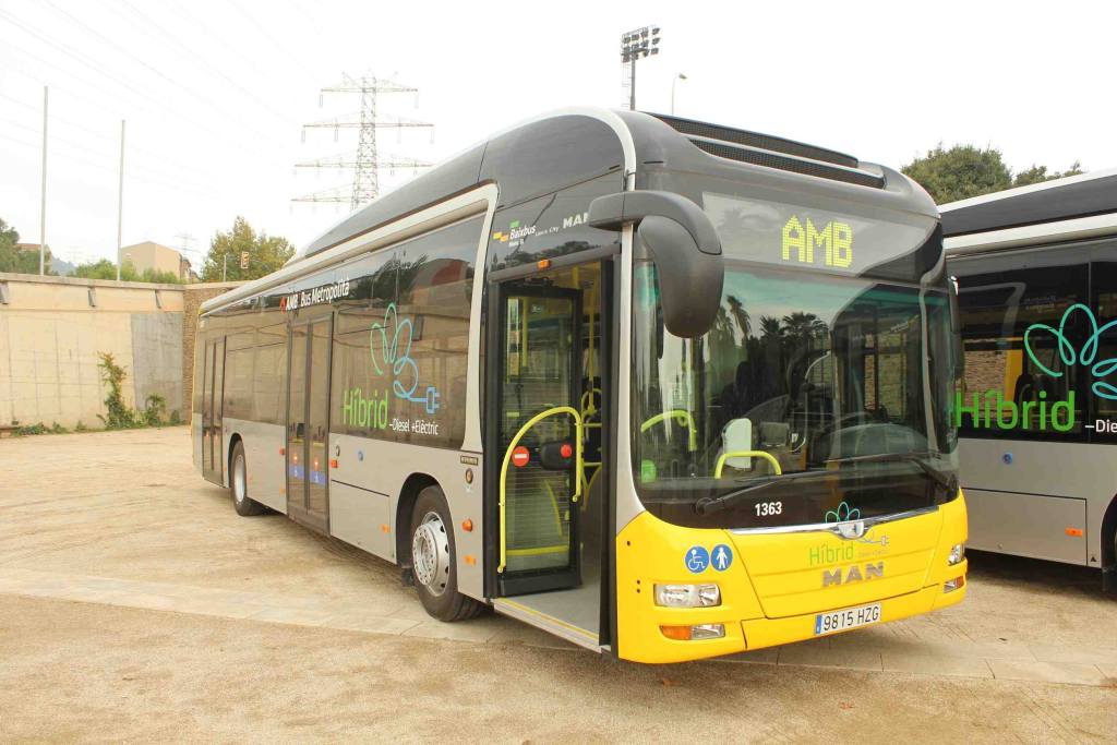 Sant Boi compta amb quatre nous autobusos híbrids