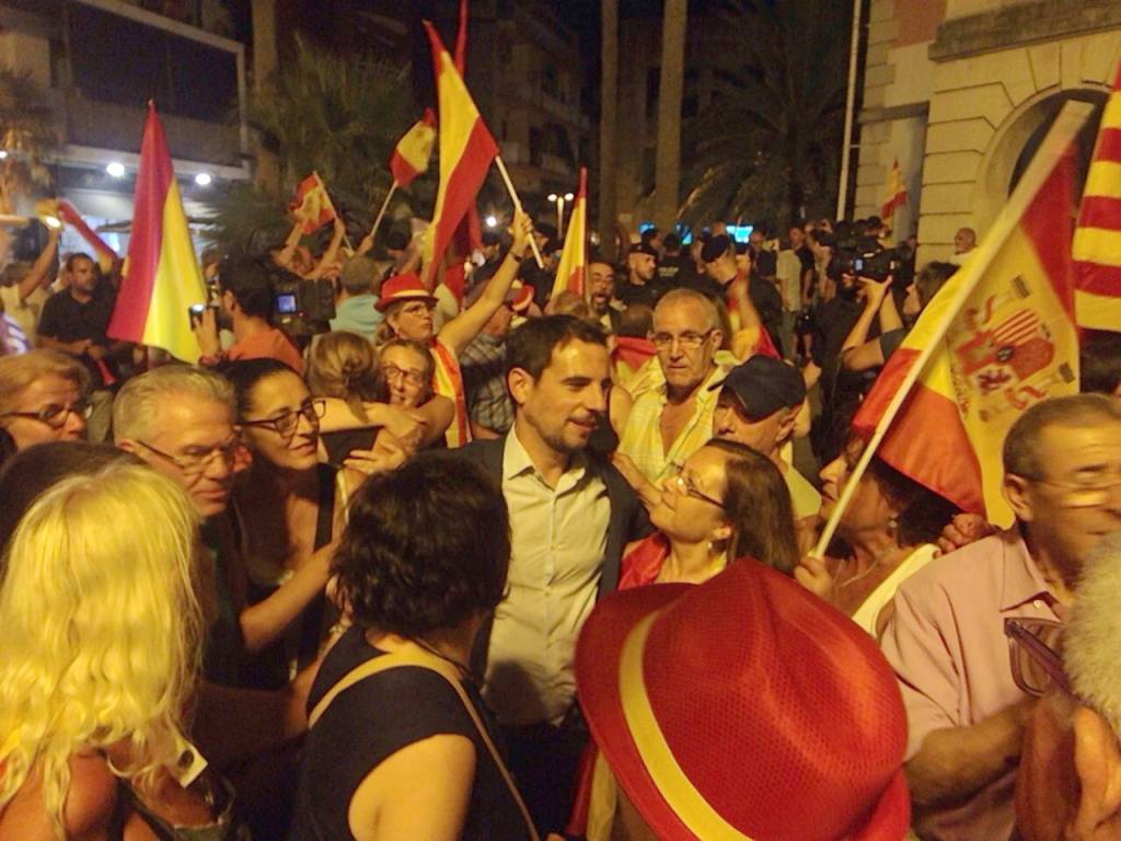 Manuel Reyes: "Castelldefels ni es ven ni es reparteix"