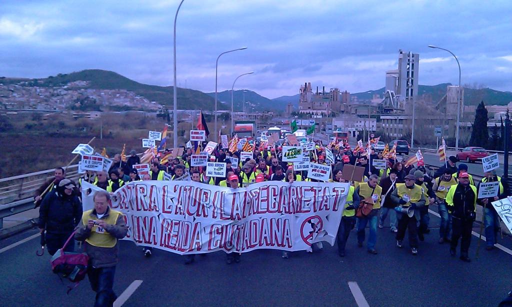 Els aturats i aturades del Baix Llobregat es mobilitzen en una gran marxa de cinc dies