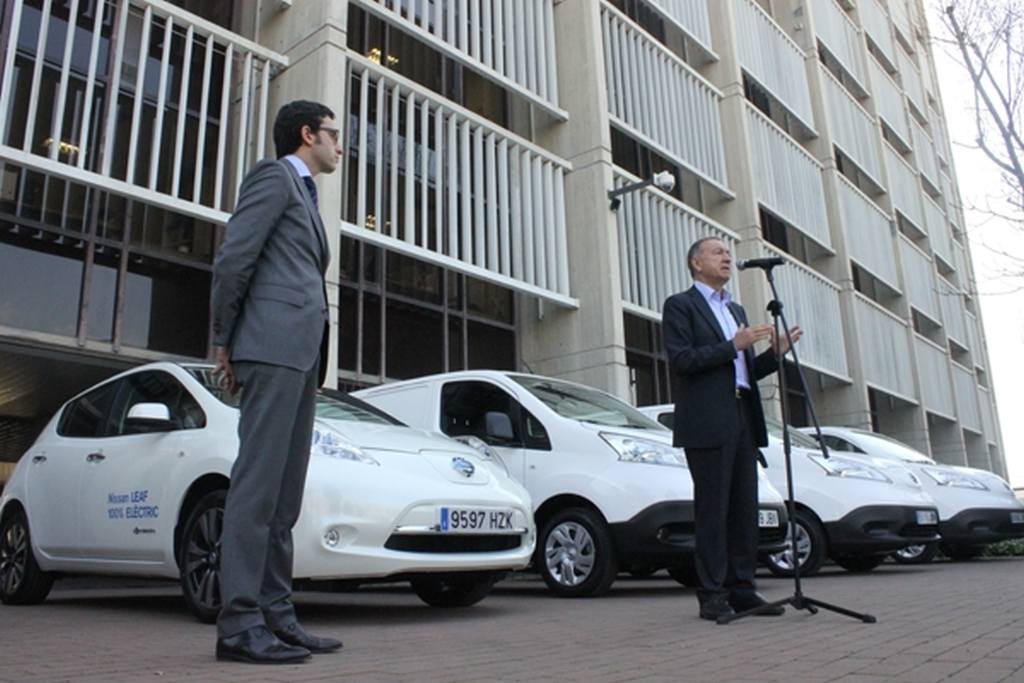 L’AMB i l’empresa Nissan aposten per la mobilitat elèctrica