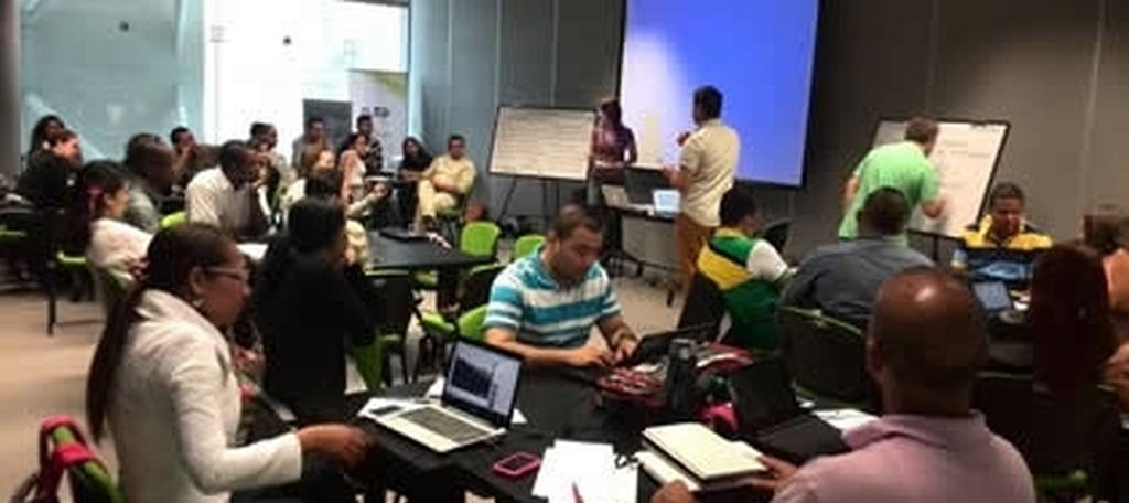 Citilab forma a més de 30 facilitadors d’innovació ciutadana a Medellín
