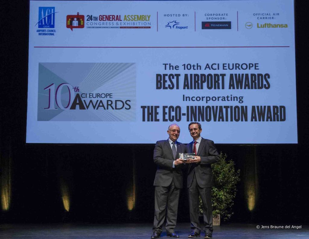 L’Aeroport de Barcelona-el Prat rep el premi a millor aeroport d’Europa