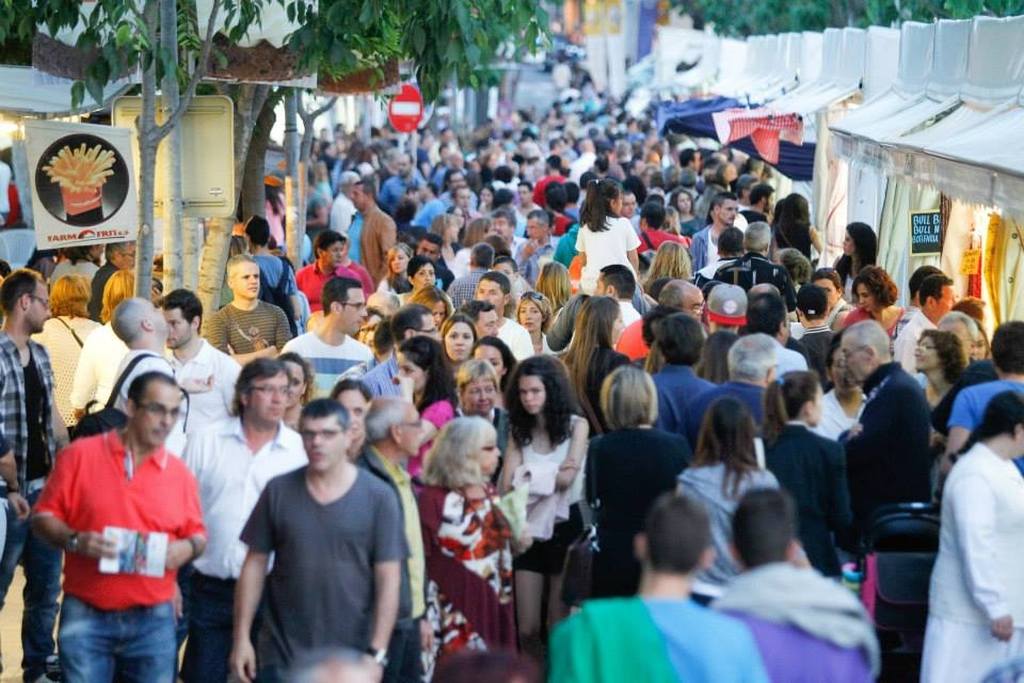 SOCIETAT: La festa de Fundesplai al Prat de Llobregat aplega 10.000 persones