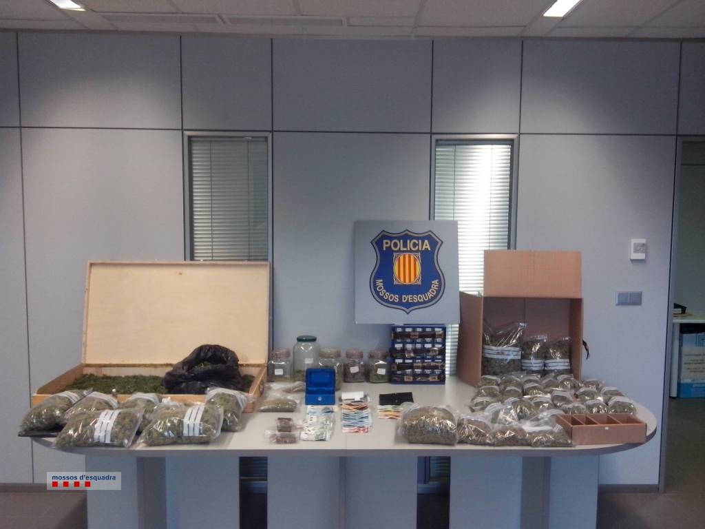 Detinguts dos responsables d’una associació de cànnabis de Sant Feliu per tràfic de drogues