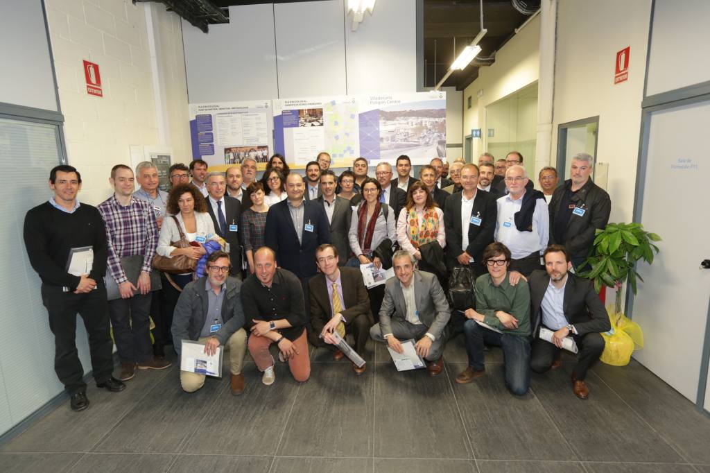 SOCIETAT: El Fòrum Comarcal de la Mobilitat del Baix Llobregat debat sobre el futur de la bicicleta