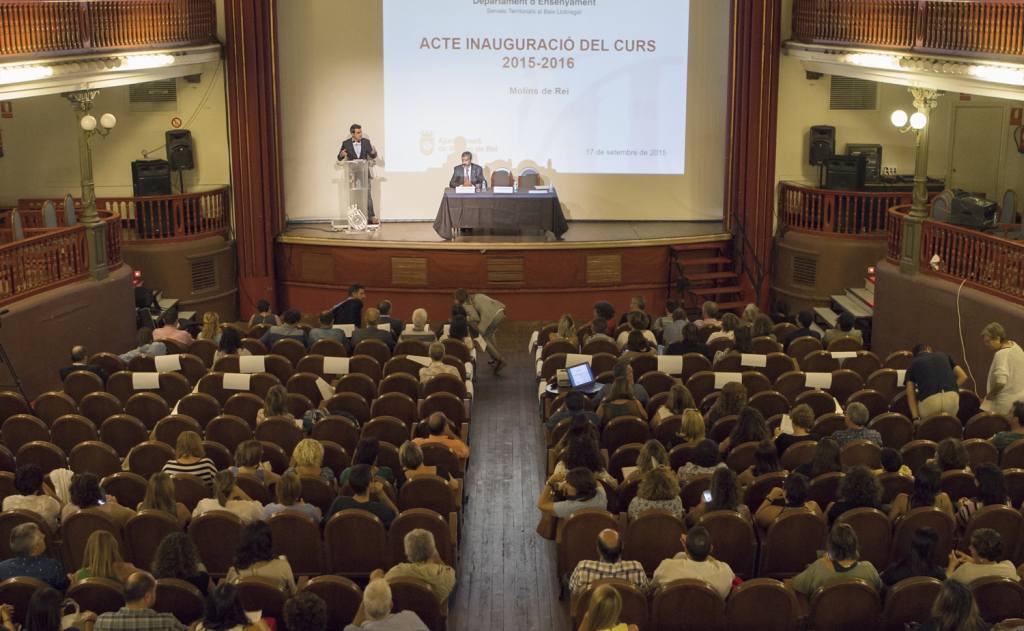 Molins de Rei acull els equips directius dels centres docents del Baix Llobregat