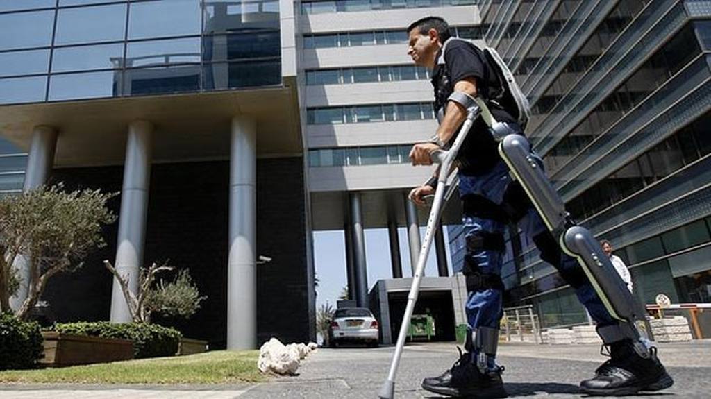 Les persones paraplègiques podran caminar gràcies a ReWalk