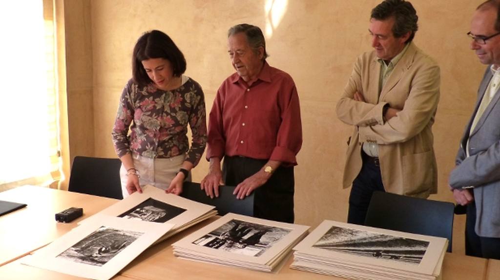 Francesc Català cedeix a l’Arxiu Municipal de Gavà a seva col·lecció fotográfica