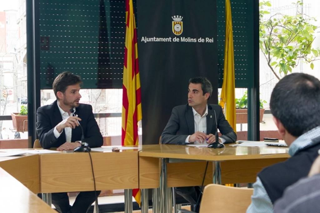 Joan Ramon Casals (CiU) i Xavi Paz (PSC) passen balanç com alcaldes de Molins