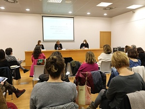 L’acte de constitució de la Xarxa Educativa 0-3 que va tenir lloc ahir a la tarda a la sala d’actes de la Biblioteca Josep Soler Vidal