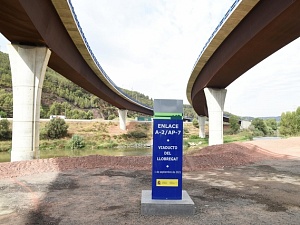 egons Fem Sant Andreu, el viaducte que travessa el riu Llobregat encara no se’l coneix amb cap nom
