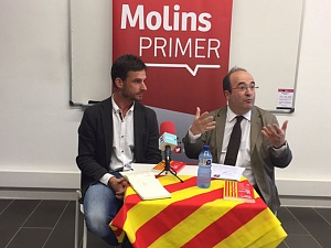 Xavi Paz i Miquel Iseta en un acte dels socialistes molinencs