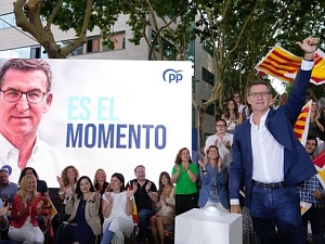 Alberto Núñez Feijóo durant l'acte electoral a Castelldefels
