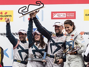 L’equip Cupra Racing Monlau Competición pilotat per Francesc Gutiérrez, Laia Sanz, Alba Cano i Jordi Gené