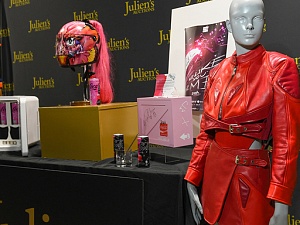 El vestit de cuir vermell que la cantant Rosalía va lluir durant la seva gira mundial Motomami 