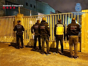 Gran dispositiu policial de Mossos d'Esquadra i Policia Nacional