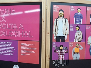 L'exposició tracta amb una mirada jove els problemes del consum d'alcohol i les seves conseqüències tant en salut com en la societat