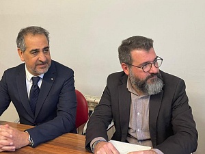 Joan Borràs i Miquel Solà durant la visita del delegat del Govern de la Generalitat a Barcelona