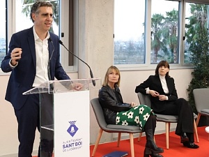 L'Ajuntament de Sant Boi de Llobregat ha convocat conjuntament amb l'Institut de Recerca contra la Leucèmia Josep Carreras (IJC) el I Premi Manel Esteller d'Iniciació a la Recerca Biomèdica