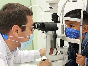 En Félix va ser diagnosticat d'un retinoblastoma bilateral (un càncer de retina que l'afectava els dos ulls)