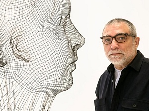 Des de la seva irrupció en l'escena artística amb el Premi ‘El Ojo Crítico’ d'arts plàstiques l'any 1990, Jaume Plensa no ha deixat de brillar com un far en el panorama artístic espanyol