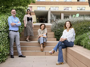 Diversos investigadors de l'Hospital Sant Joan de Déu Barcelona, Jordi Anton, Ana Esteve, Laia Alsina i Iolanda Jordán, han participat