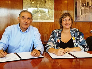 El Departament de Salut i l’Ajuntament de Sant Andreu de la Barca han signat aquest matí un conveni que té com a objectiu reduir les desigualtats en salut i potenciar l'atenció comunitària, social i sanitària a la ciutat