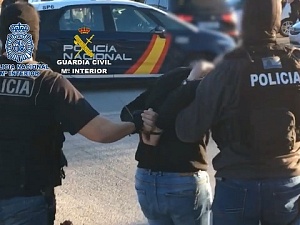 Quatre homes van ser detinguts a Gavà i Viladecans