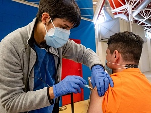 El Departament de Salut obre la franja de vacunació contra la Covid-19 per als nascuts entre els anys 1982 i 1986