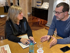 L’alcalde de Sant Vicenç dels Horts, Miguel Comino, es va reunir amb la presidenta de la Diputació de Barcelona, Núria Marín
