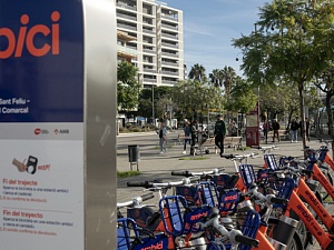 El servei de bicicleta pública metropolitana, titularitat de l'AMB i gestionat per TMB, es va presentar al municipi de Sant Feliu de Llobregat